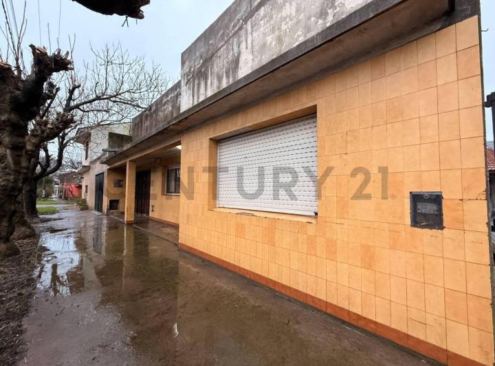 Casa · 124m² · 4 Ambientes · 1 Cochera