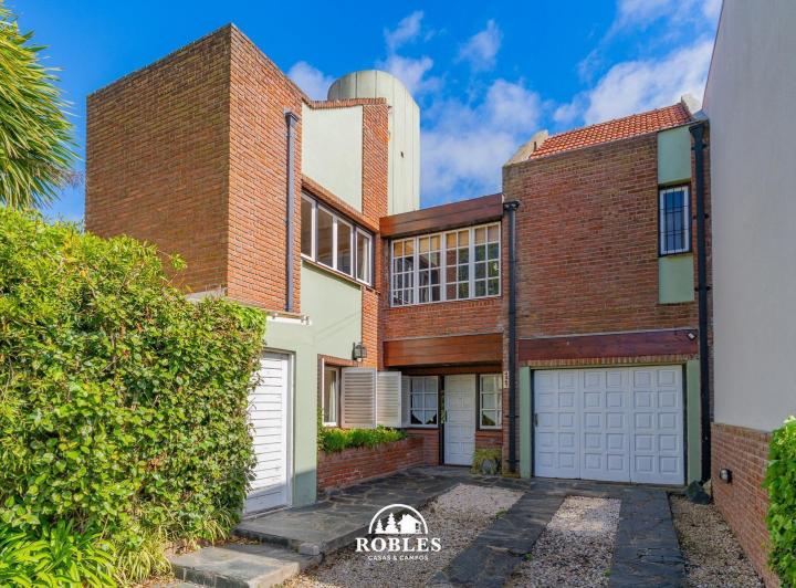 Casa · 179m² · 5 Ambientes