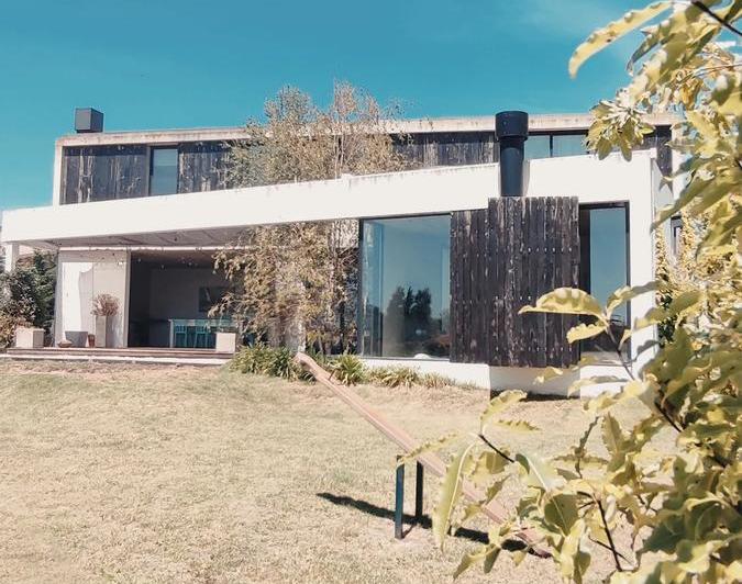 Casa · 280m² · 5 Ambientes