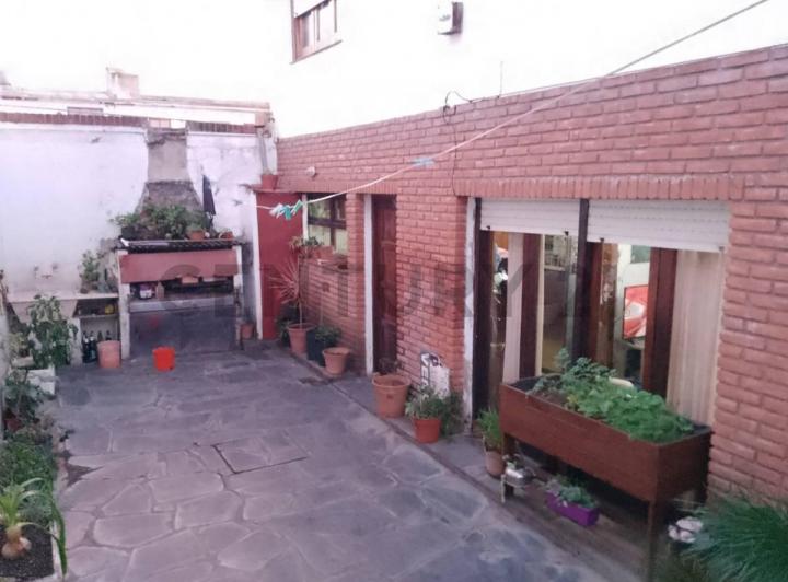 Casa · 145m² · 4 Ambientes · 1 Cochera