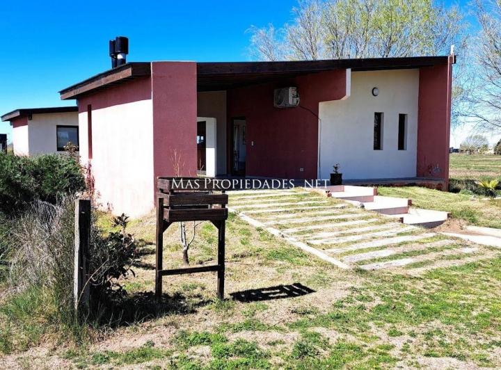 Casa · 95m² · 3 Ambientes · 1 Cochera