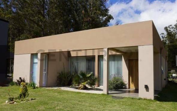 Casa · 102m² · 3 Ambientes