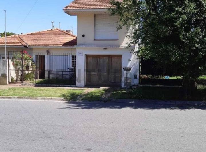 Casa · 115m² · 4 Ambientes · 1 Cochera