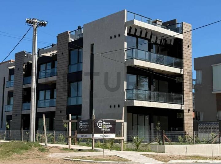 Departamento · 43m² · 2 Ambientes · 1 Cochera
