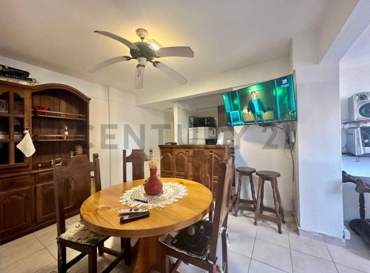 Departamento · 80m² · 2 Ambientes · 1 Cochera