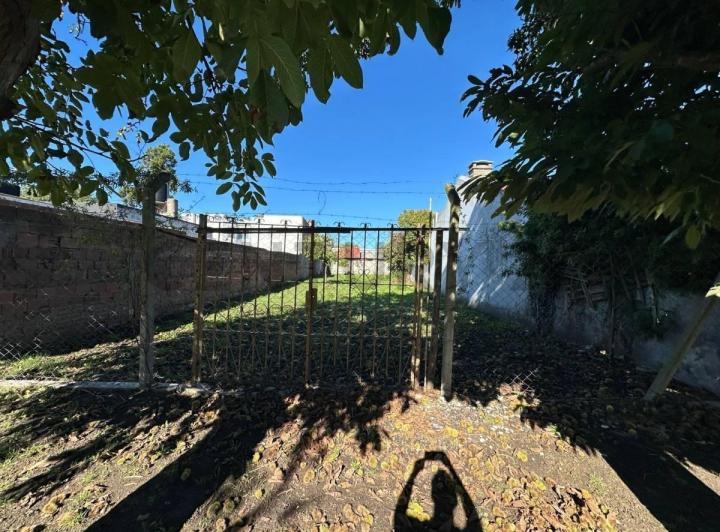 Terreno · 383m²