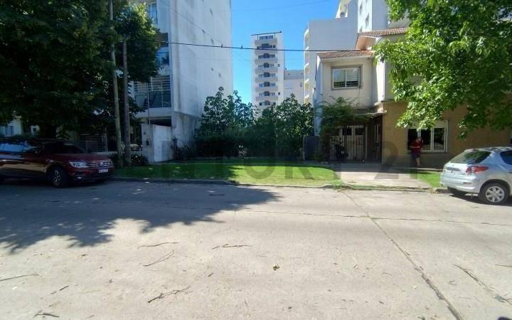 Terreno · 318m²