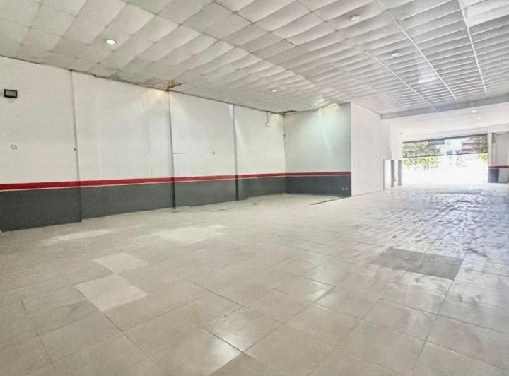Local comercial · 499m²