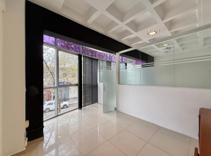 Oficina comercial · 82m² · 4 Ambientes