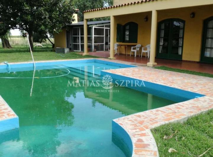 Quinta vacacional · 240m² · 4 Ambientes