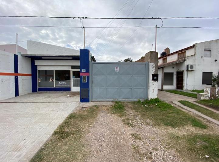 Local comercial · 400m² · 4 Cocheras