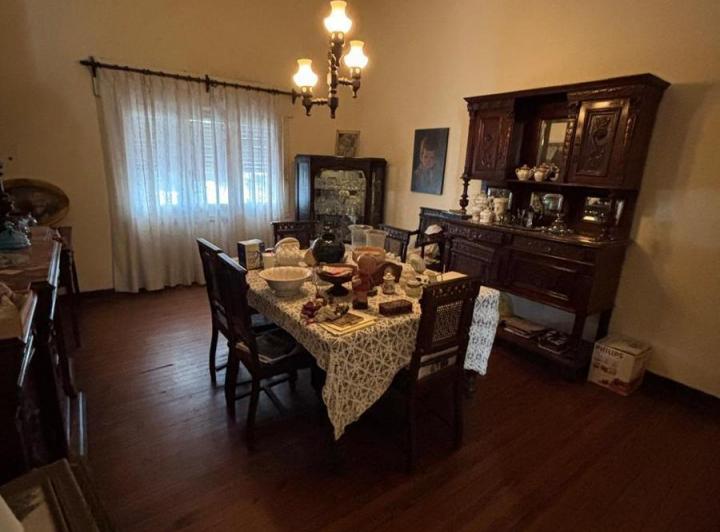 Casa · 160m² · 2 Dormitorios · 1 Cochera
