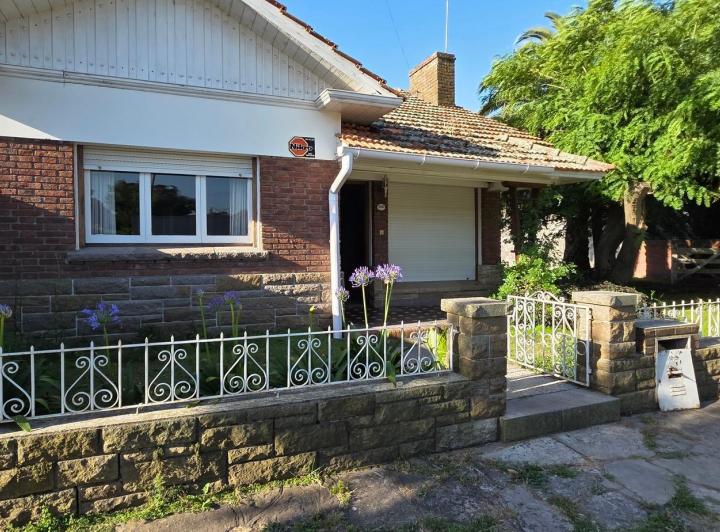 Casa · 100m² · 1 Cochera