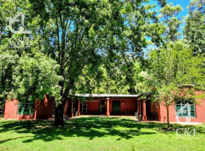 Casa · 306m² · 5 Ambientes · 2 Cocheras