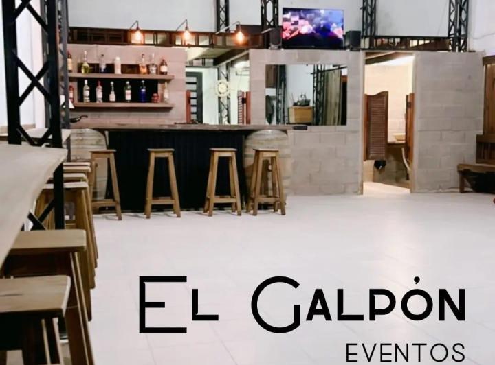 Local comercial · 140m² · 1 Cochera