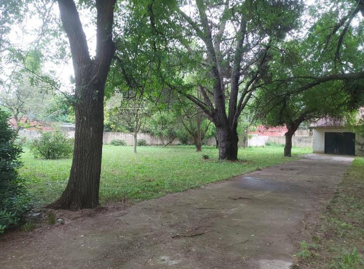 Terreno · 298m²