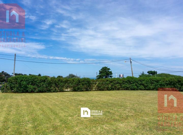 Terreno · 1592m²
