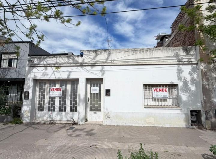 Casa · 244m²