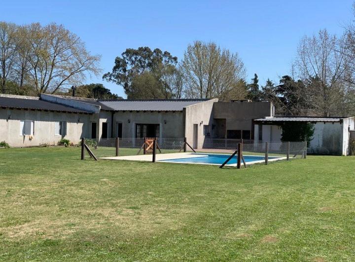 Casa · 230m² · 6 Ambientes
