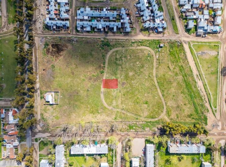 Terreno · 205m²