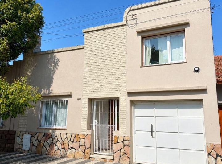 Casa · 100m² · 3 Ambientes · 1 Cochera