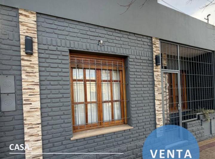 Casa · 61m² · 3 Ambientes · 1 Cochera