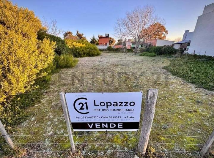 Terreno · 400m²