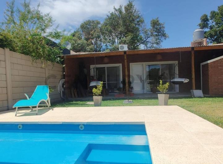 Casa · 50m² · 2 Ambientes · 2 Cocheras