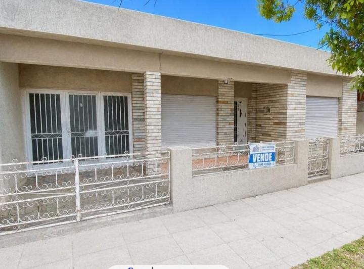 Casa · 123m² · 3 Ambientes · 1 Cochera