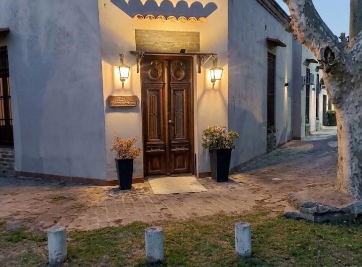 Casa · 400m² · 7 Ambientes · 3 Cocheras