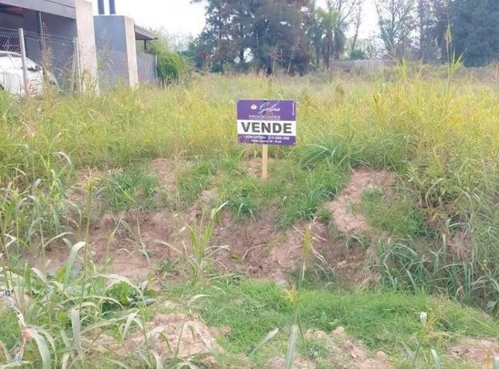 Terreno · 335m²