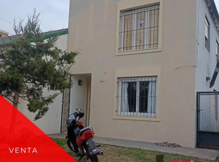 Casa · 160m² · 5 Ambientes · 1 Cochera
