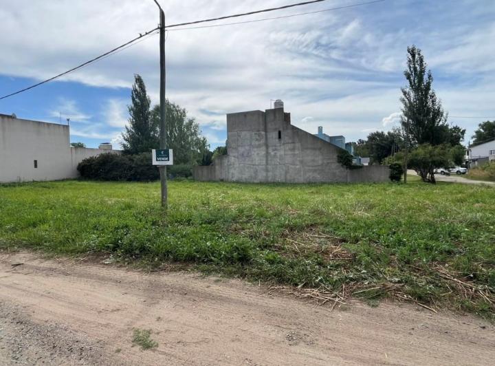 Terreno · 400m²