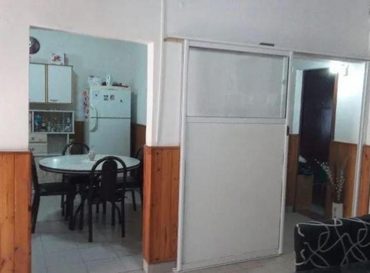 Casa · 160m² · 5 Ambientes · 1 Cochera