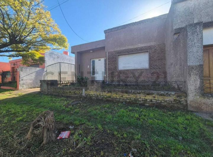 Casa · 100m² · 2 Ambientes