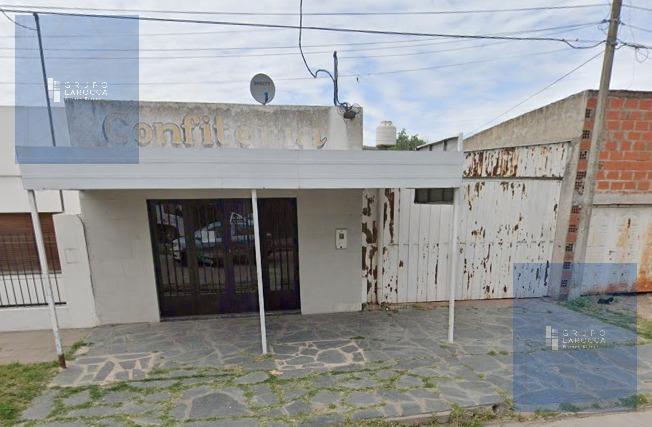 Local comercial · 240m²