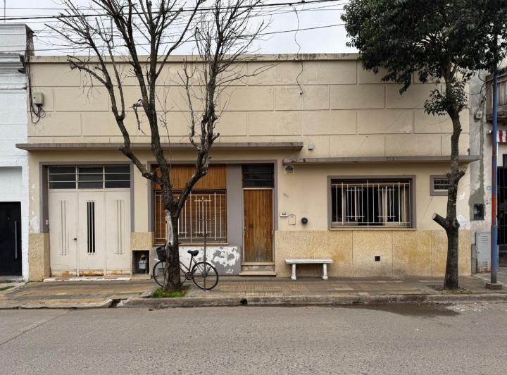 Casa · 161m² · 4 Ambientes · 1 Cochera