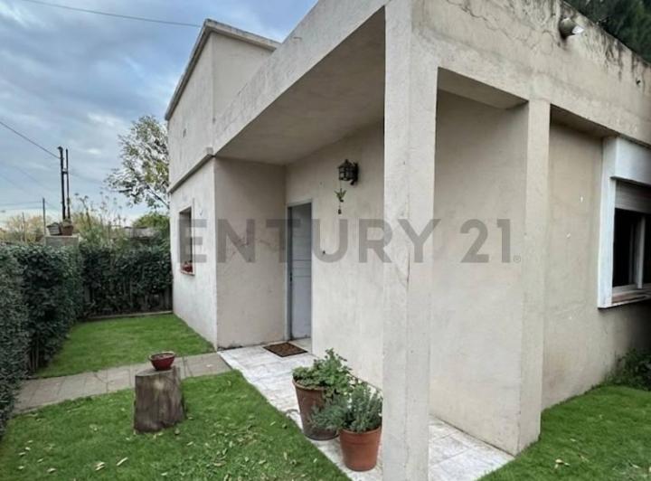 Casa · 70m² · 6 Ambientes