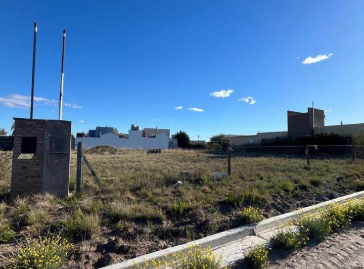 Terreno · 1085m²