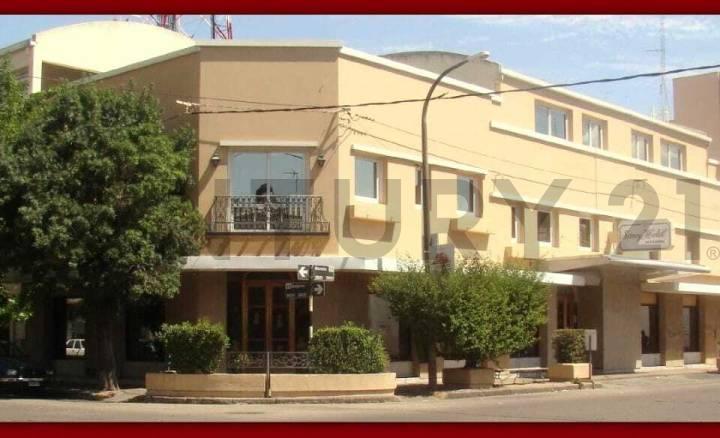 Hotel · 5300m²