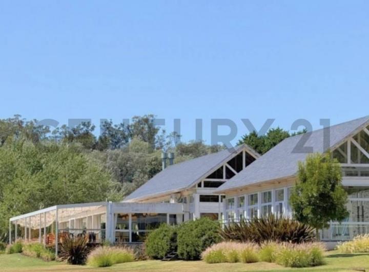 Terreno · 719m²