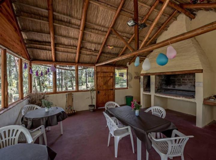 Hotel · 366m² · 10 Ambientes