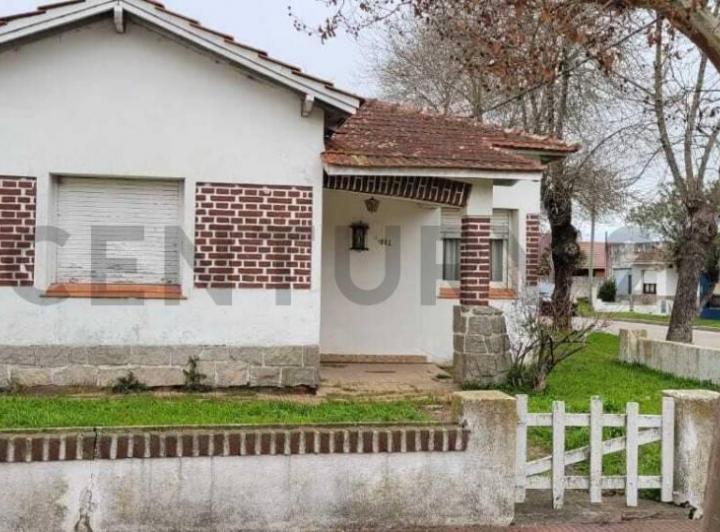 Casa · 170m² · 3 Ambientes · 2 Cocheras