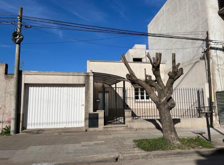 Casa · 167m² · 3 Ambientes · 1 Cochera