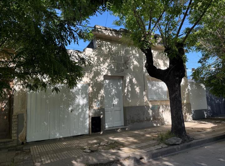 Casa · 141m² · 4 Ambientes · 1 Cochera