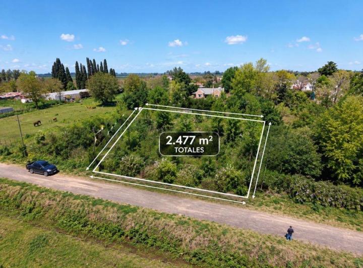 Terreno · 2477m²