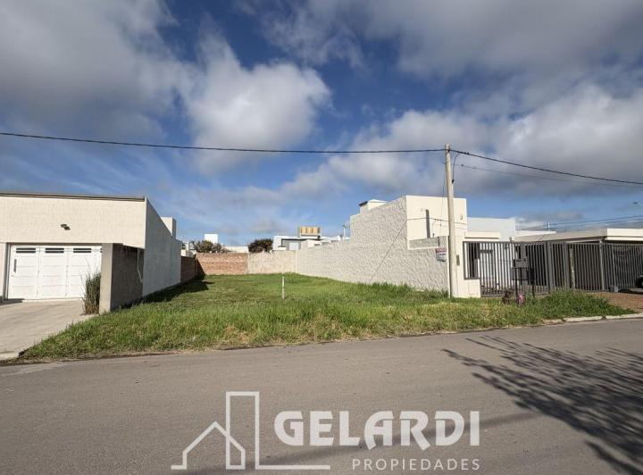 Terreno · 369m²