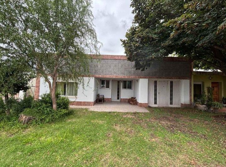 Casa · 175m² · 3 Ambientes · 1 Cochera