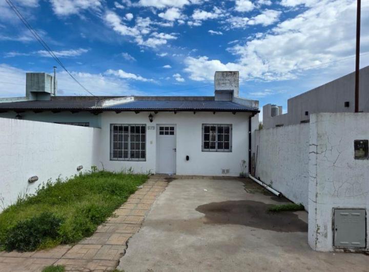 Casa · 80m² · 3 Ambientes · 1 Cochera