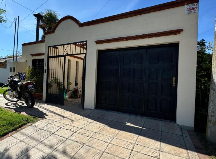 Casa · 170m² · 5 Ambientes · 1 Cochera